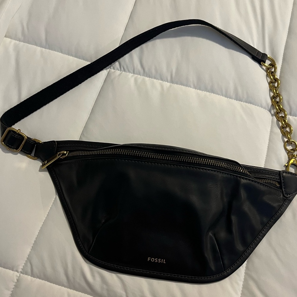 Fossil leather fanny pack